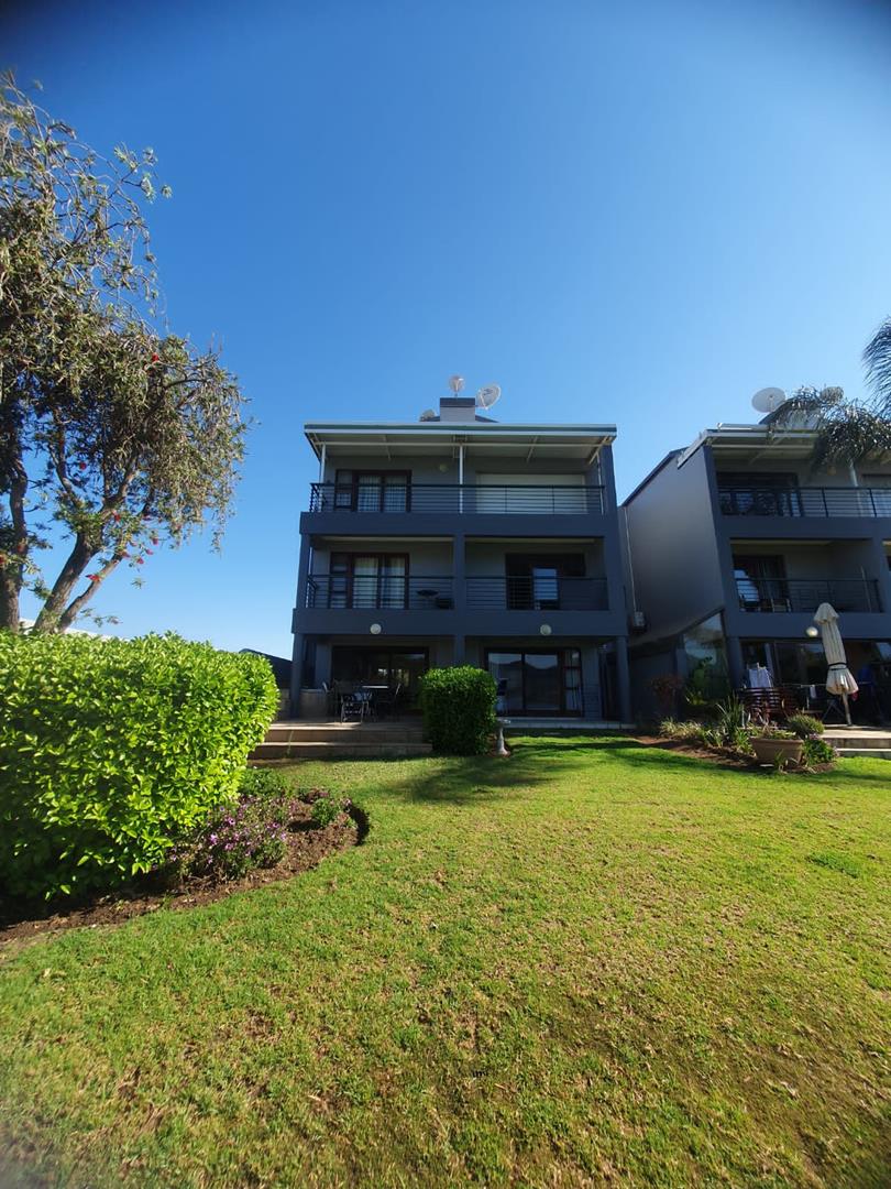 2 Bedroom Property for Sale in Hartebeespoort A H North West